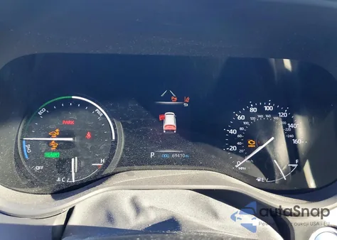 2021 Toyota Sienna Xle z USA, uszkodzony, nr VIN 5TDYRKEC6MS061802